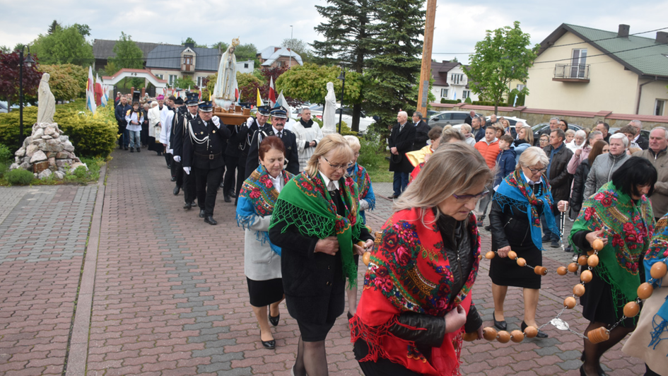 Cztery dekady pod płaszczem Fatimskiej Pani. Jubileusz parafii w Dyminach