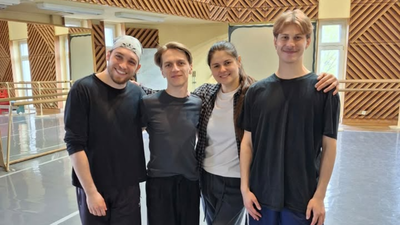 „Pod warstwami”. Premiera spektaklu w Kieleckim Teatrze Tańca 