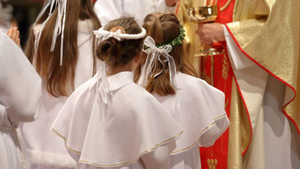 Z szacunkiem do Eucharystii