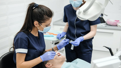 Estetyczna stomatologia w Kielcach - na co zwracają uwagę pacjenci wybierający gabinet