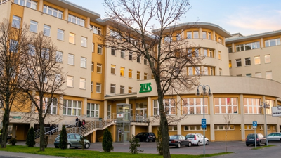 ZUS protestuje. Pracownicy żądają wyższych wynagrodzeń