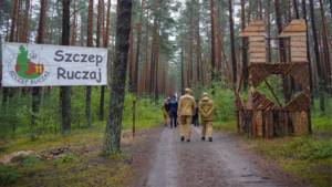 Zaczęły się obozy harcerskie. Kontrolują je strażacy