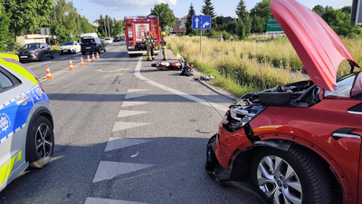 Zderzenie osobówki i motocykla w Miedzianej Górze. Dwie kobiety w szpitalu 