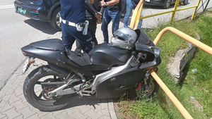 Pijany motocyklista wpadł po pościgu