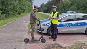 Jak jeżdżą na hulajnogach? Sprawdzili to policjanci. Skontrolowali prawie 260 osób