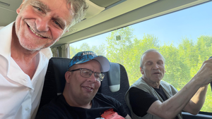 Rozpoczęły się wczasorekolekcje. Uczestnicy w drodze do Sarbinowa