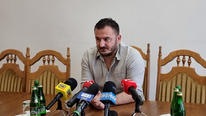 Głosowanie nad konsolidacją przepadnie przez brak kworum?