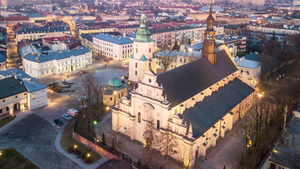 Zwiedź katedrę z przewodnikiem!