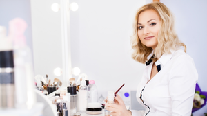 Technik usług kosmetycznych - jak wygląda praca w tym zawodzie?