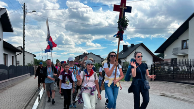 Pielgrzymi zmierzają na Jasną Górę. Opuścili województwo świętokrzyskie