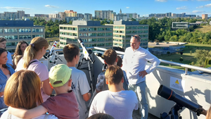 Zaćmienie Słońca w Kielcach. Tłumy w planetarium i w plenerze