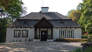 Dworek Laszczyków wypięknieje