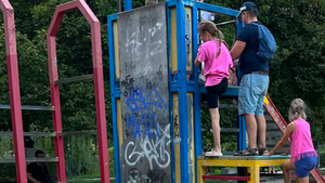 Twój News: Plac zabaw dla dzieci w opłakanym stanie