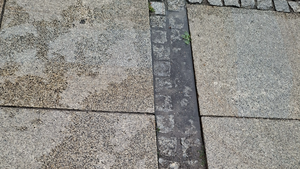 Niebezpieczne wgłębienie na ulicy  Sienkiewicza