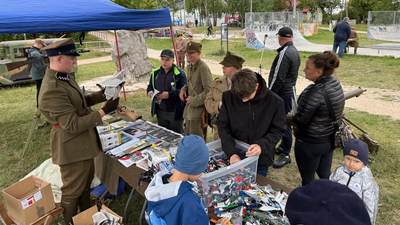 Rekonstruktorzy prezentowali militarne perełki na Kadzielni 