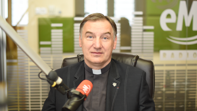 Ks. Stefan Radziszewski: Wydarzenia duszpasterskie i patriotyczne w parafii na kieleckim Białogonie