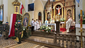 Hetmanka Żołnierza Polskiego nawiedziła parafię garnizonową w Kielcach