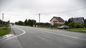 Prawie dwa kilometry chodnika przy DK74 w Górnie