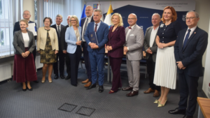 Są pieniądze na wsparcie osób niesamodzielnych oraz seniorów