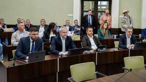 Konflikt w kieleckim PiS-ie? Radny wyłamał się z dyscypliny